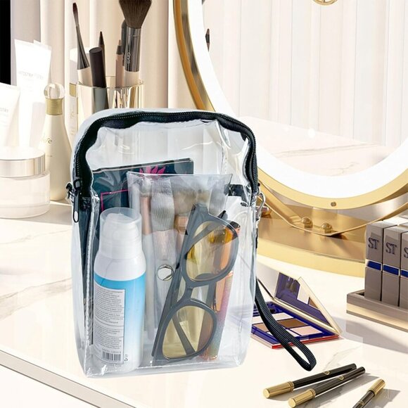 Versatile Clear Messenger Bag with Adjustable Strap - Ultimate Event Companion - Picture 4 of 7